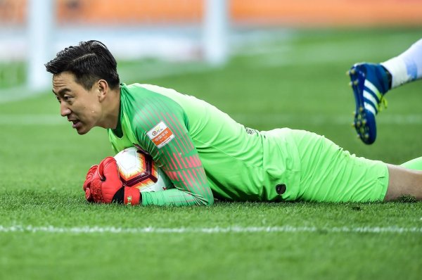 捷希缘配资 中国新闻周刊：国足门将位置人员不够用，伊万查阅了隋维杰的资料