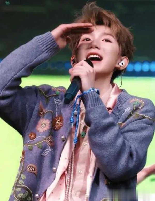 凯丰资本 王源鸟巢开唱，迎来音乐梦想高光时刻